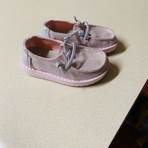 Hey dude shoes